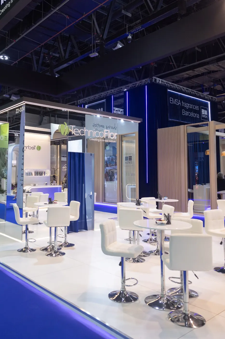 TechnicoFlor booth, side view